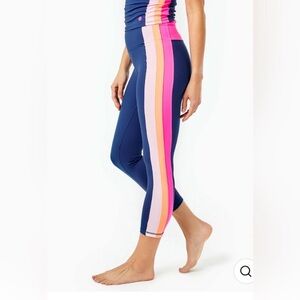 Lilly Pulitzer Luxletic Weekender High Rise Navy Multi Leggings!  Medium!  NWOT!